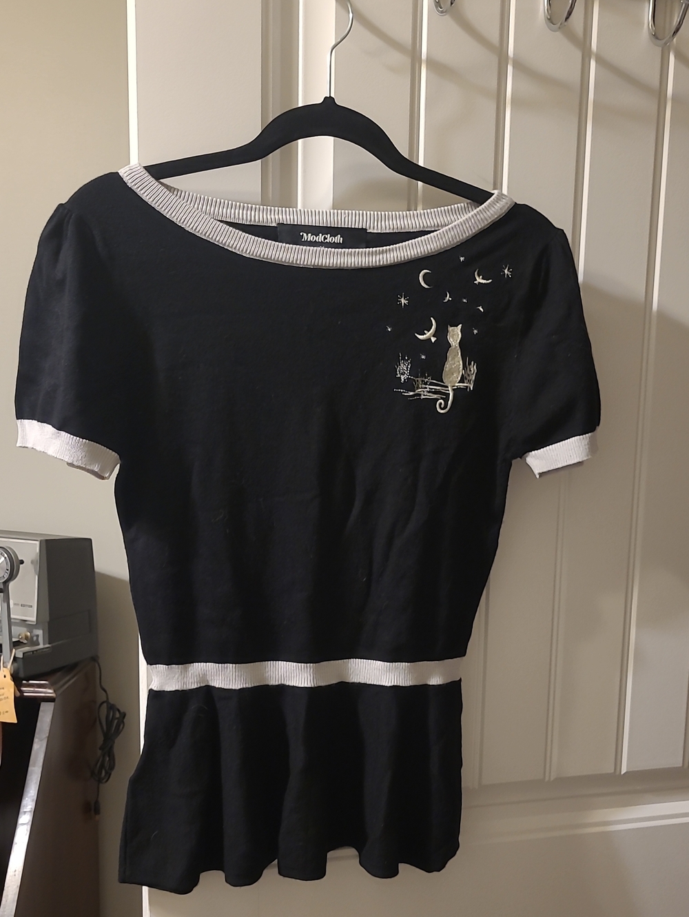 ModCloth x Collectif Spooky Season Cat Embroidered Peplum TOP Size Medium